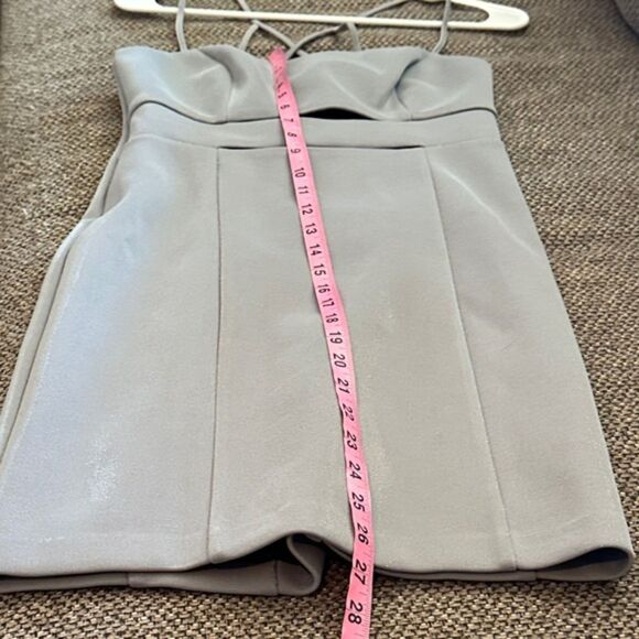BCBGeneration Cutout Strappy Bodycon Dress Womens Size 4 Mini Shimmer Grey NWT - Picture 12 of 16